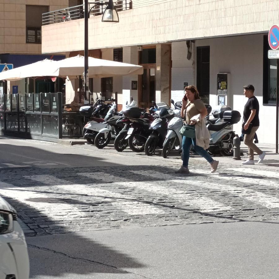 Piso En El Centro De Granada Con Garaje Incluido Gratis Lägenhet Exteriör bild